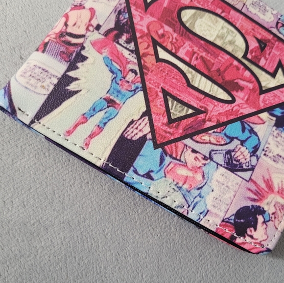 Superman Wallet - Picture 9 of 16